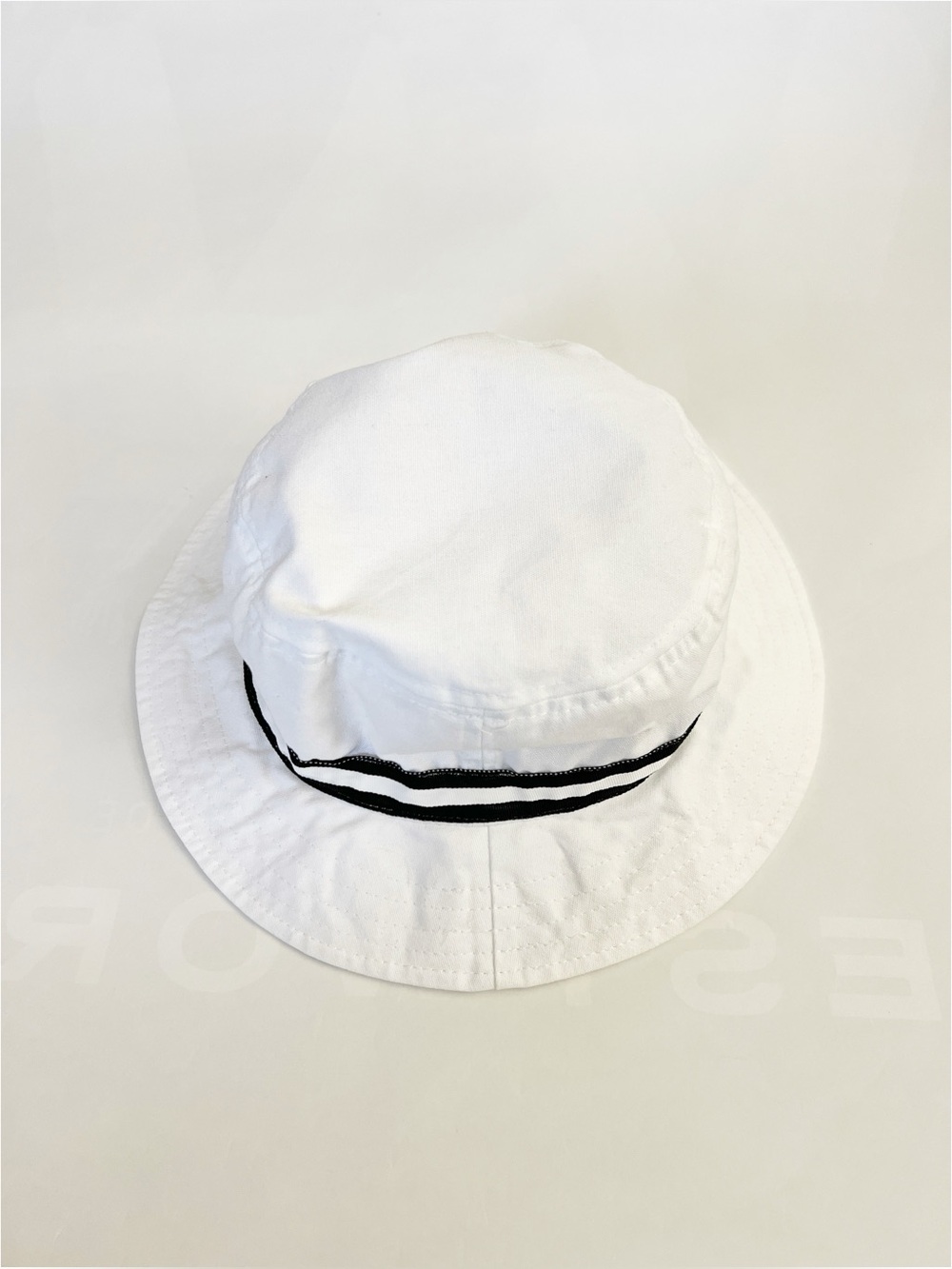 Imperial Headware White Shotgun Start Bucket Hat with Black Stripe Detail M - Picture 4 of 6